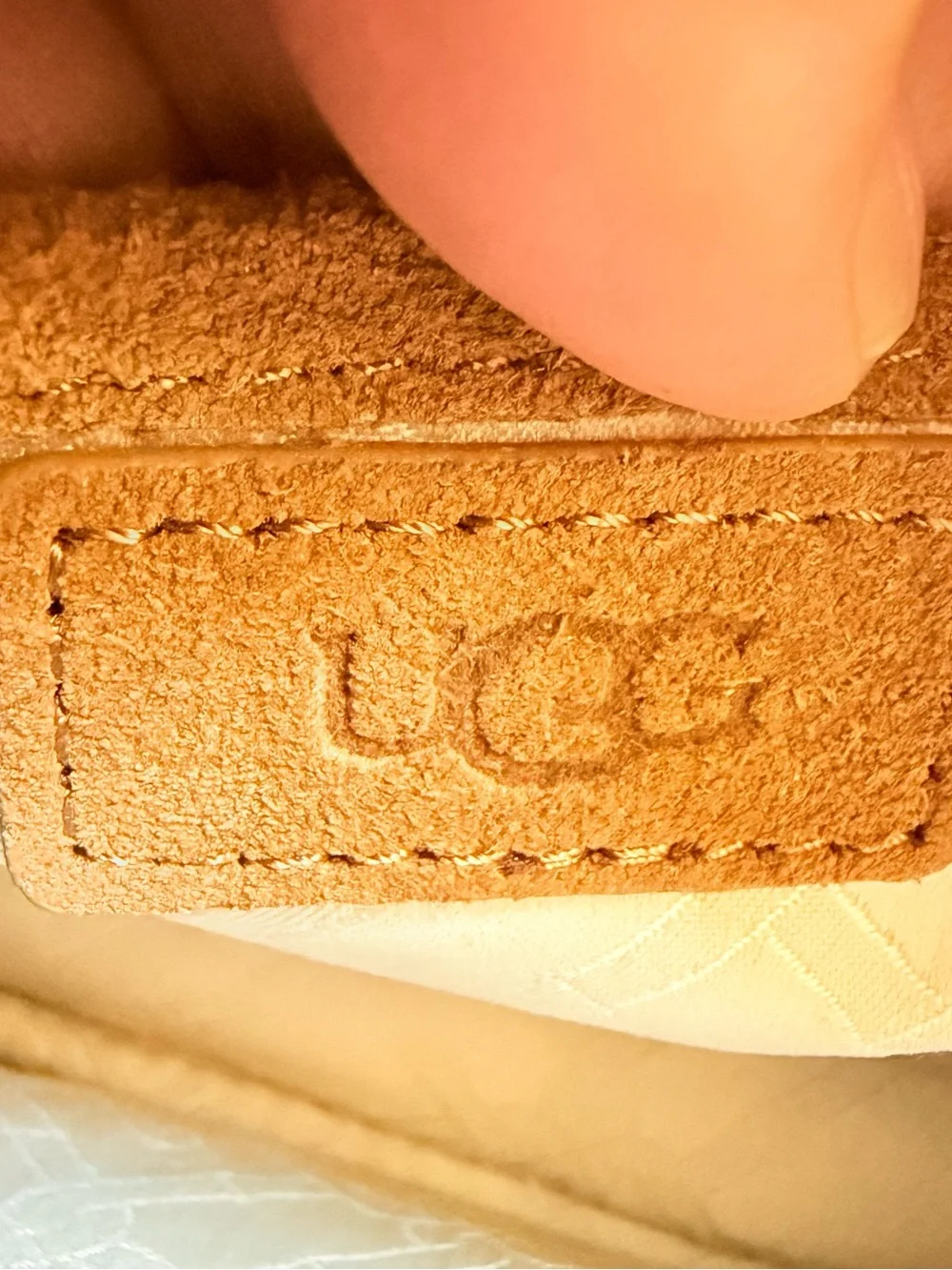 UGG Brown Suede & Cream Sheepskin Trim Crossbody Bag - EUC! Style #1113870